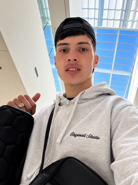 Andrew Gomez